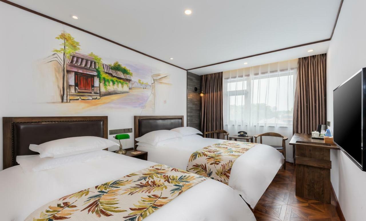 Nostalgia Hotel Near Prince Gong'S Mansion- Beihai Park, Tian'Anmen Square, Nanluoguxiang Hutong, Huguosi Hutong Snack Street, 5 Minutes Walk Away From Ping'Anli Subway Station, Free Ice Cream And Laundry Service,English Communication Well Πεκίνο Εξωτερικό φωτογραφία