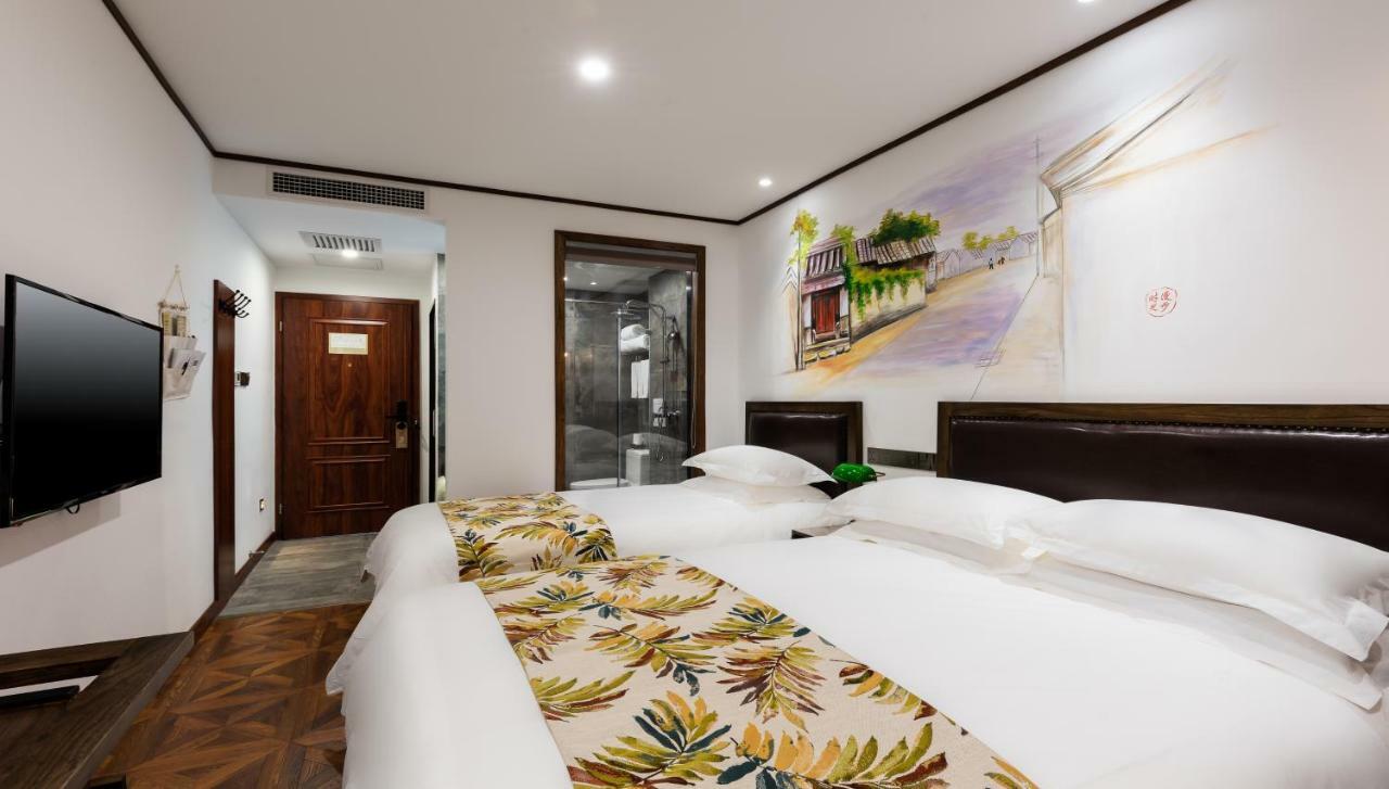 Nostalgia Hotel Near Prince Gong'S Mansion- Beihai Park, Tian'Anmen Square, Nanluoguxiang Hutong, Huguosi Hutong Snack Street, 5 Minutes Walk Away From Ping'Anli Subway Station, Free Ice Cream And Laundry Service,English Communication Well Πεκίνο Εξωτερικό φωτογραφία